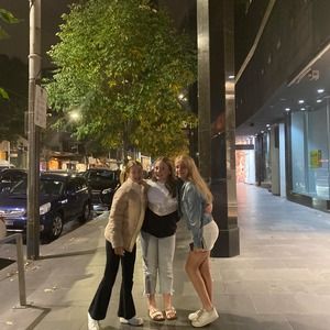 Meet your Posher, Abbey